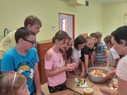 65385806_2212415915547341_1645282566711803904_n.jpg